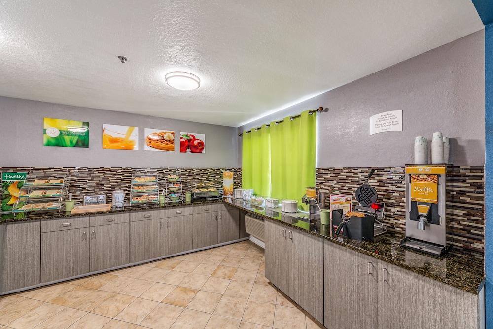 Quality Inn I-10 East Near Frost Bank Center San Antonio Buitenkant foto