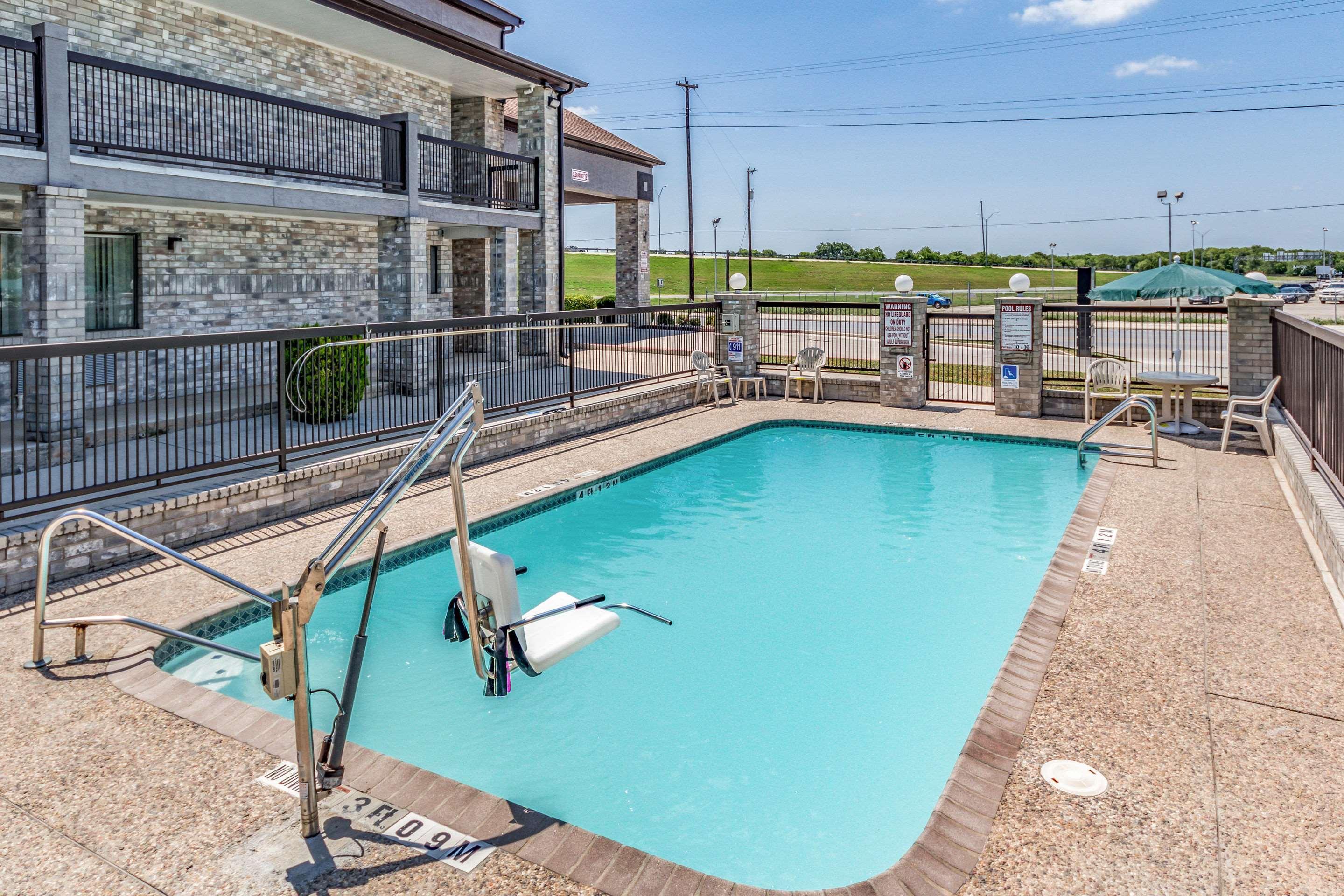 Quality Inn I-10 East Near Frost Bank Center San Antonio Buitenkant foto