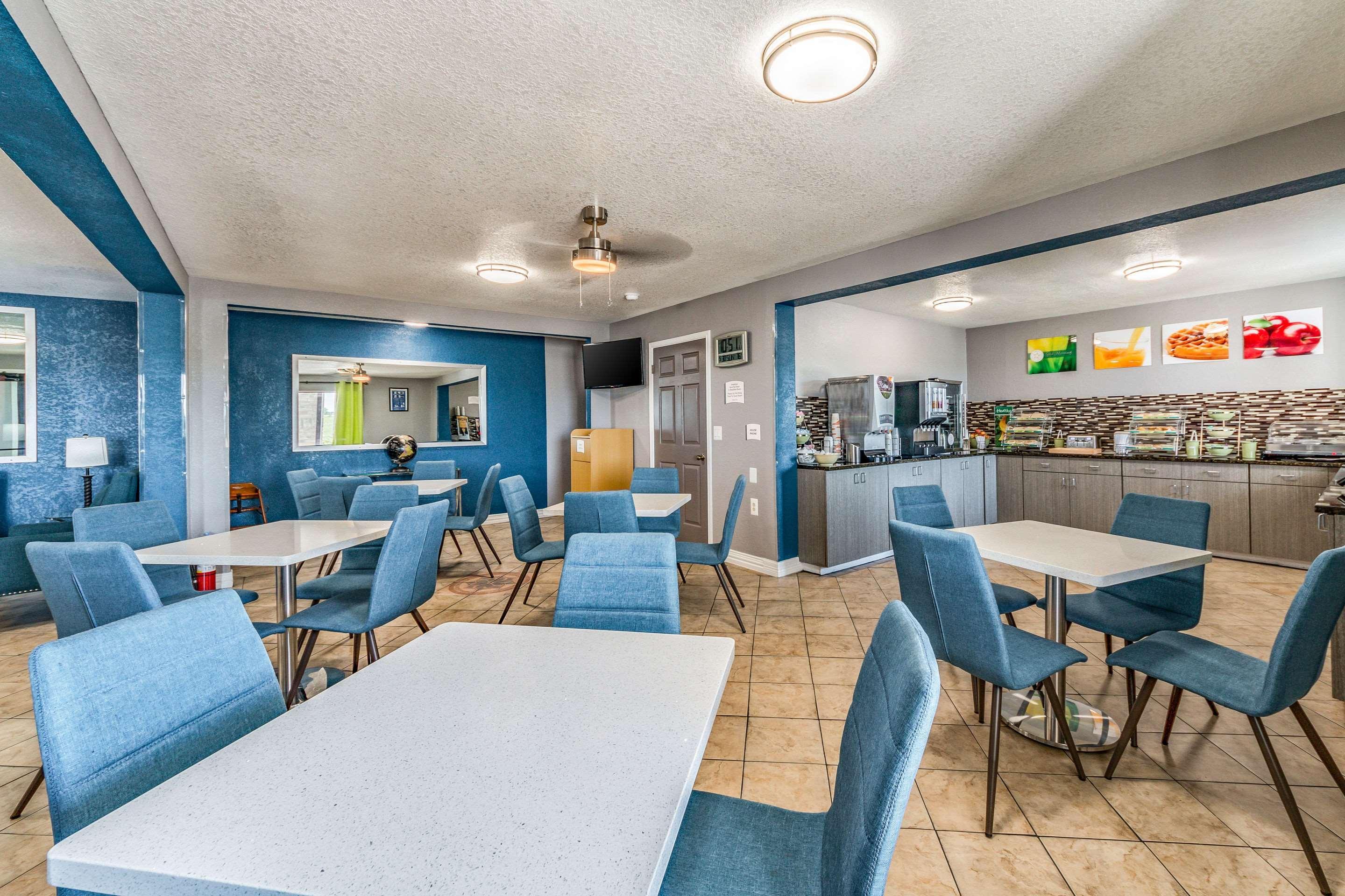 Quality Inn I-10 East Near Frost Bank Center San Antonio Buitenkant foto
