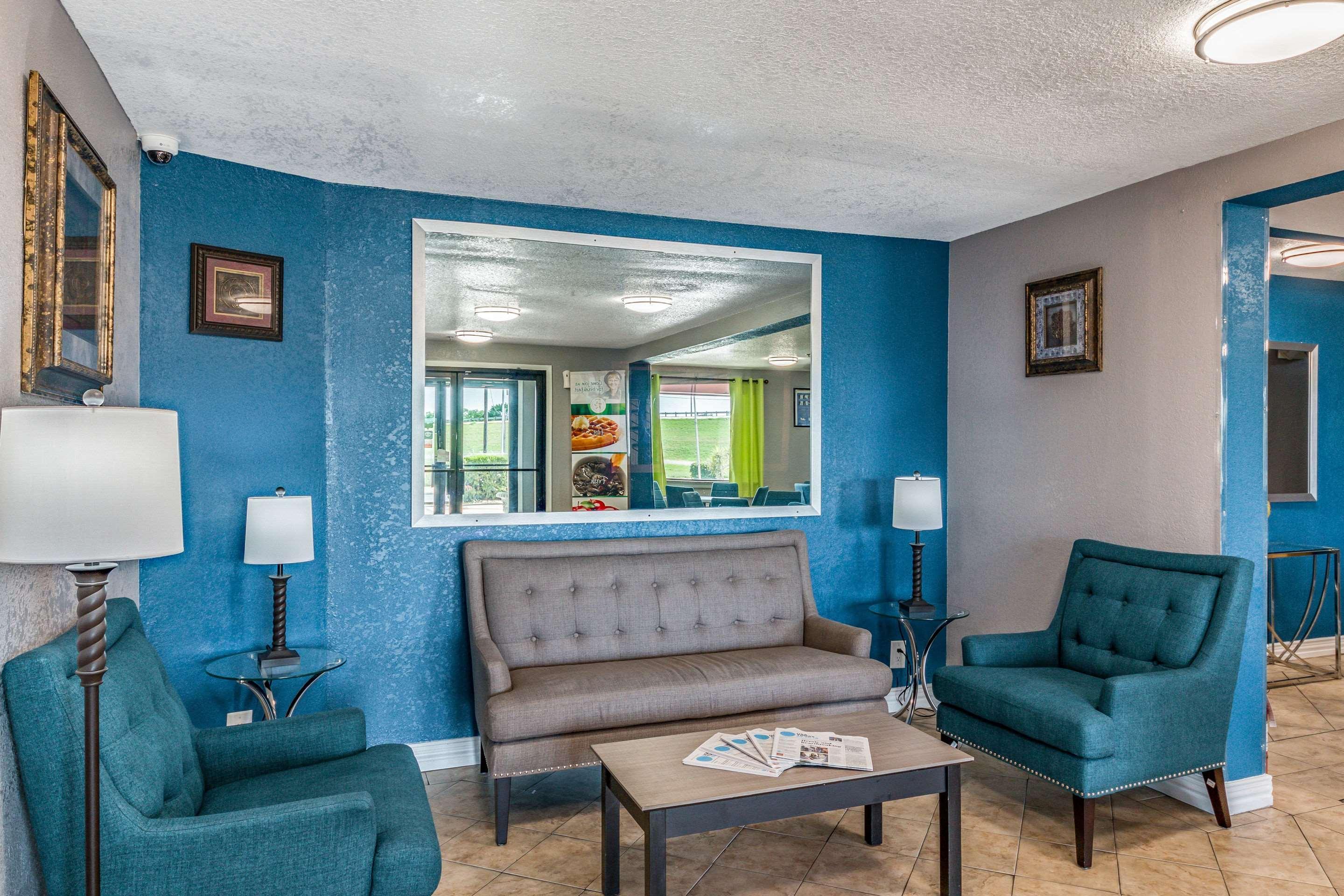 Quality Inn I-10 East Near Frost Bank Center San Antonio Buitenkant foto